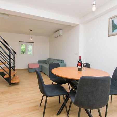 Apartment Petea Omiš Dış mekan fotoğraf