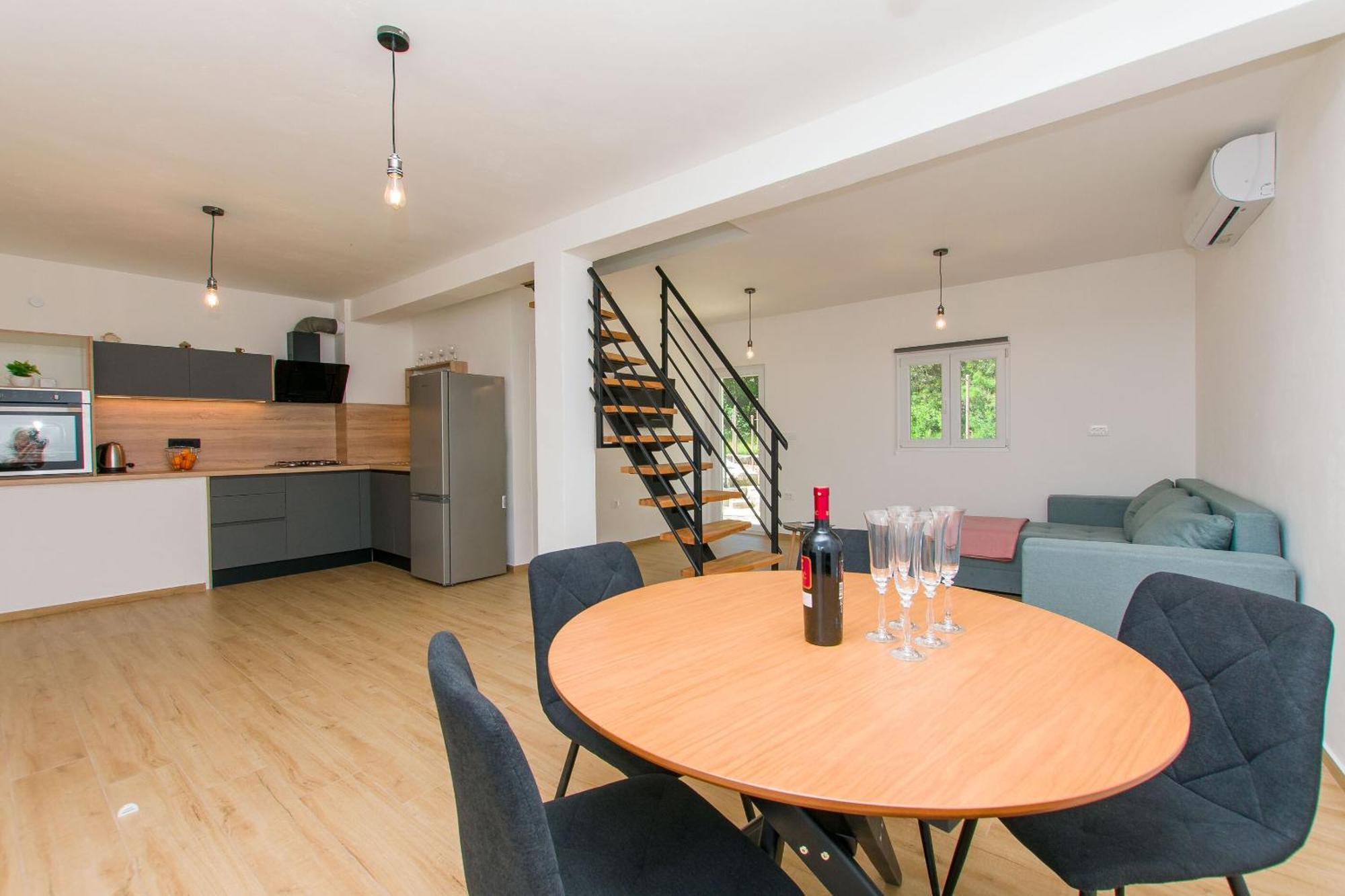Apartment Petea Omiš Dış mekan fotoğraf