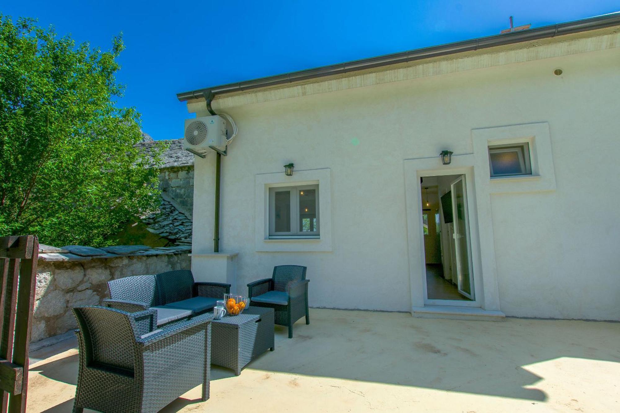 Apartment Petea Omiš Dış mekan fotoğraf