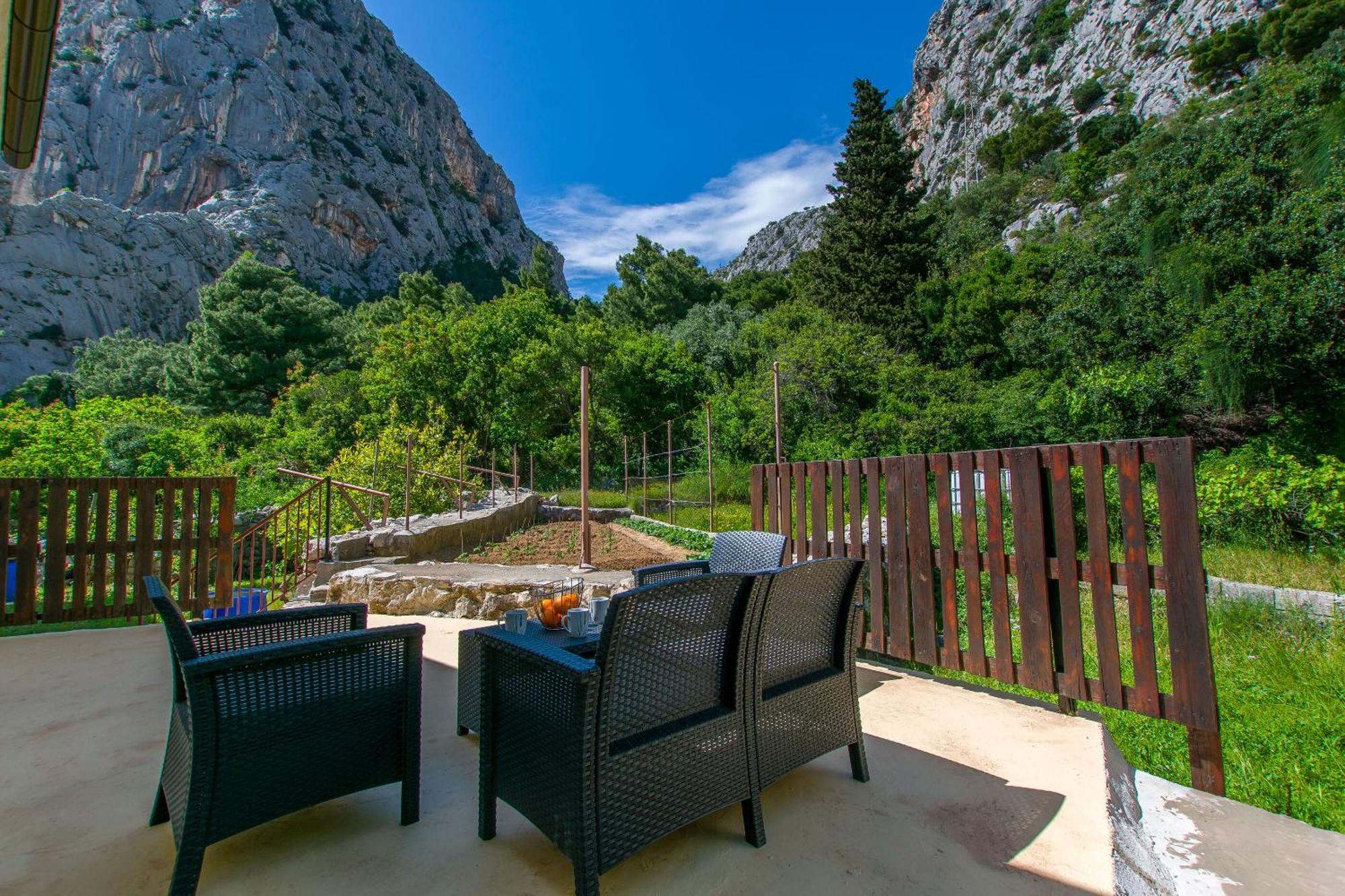 Apartment Petea Omiš Dış mekan fotoğraf
