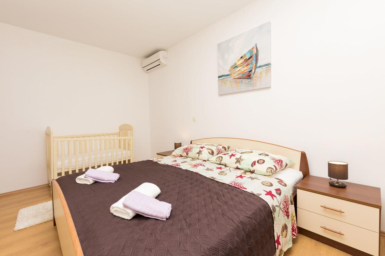 Apartment Petea Omiš Oda fotoğraf