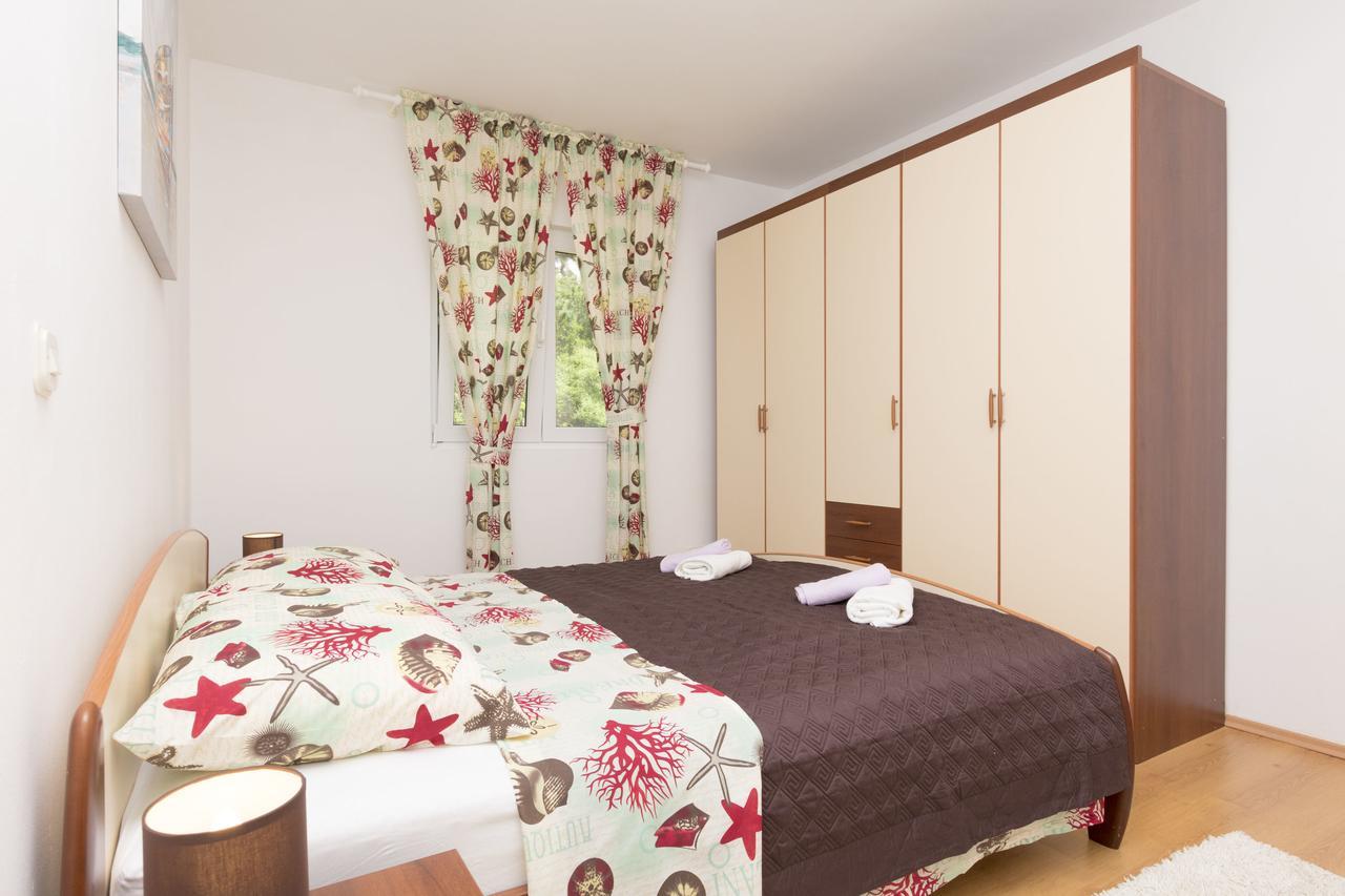 Apartment Petea Omiš Dış mekan fotoğraf