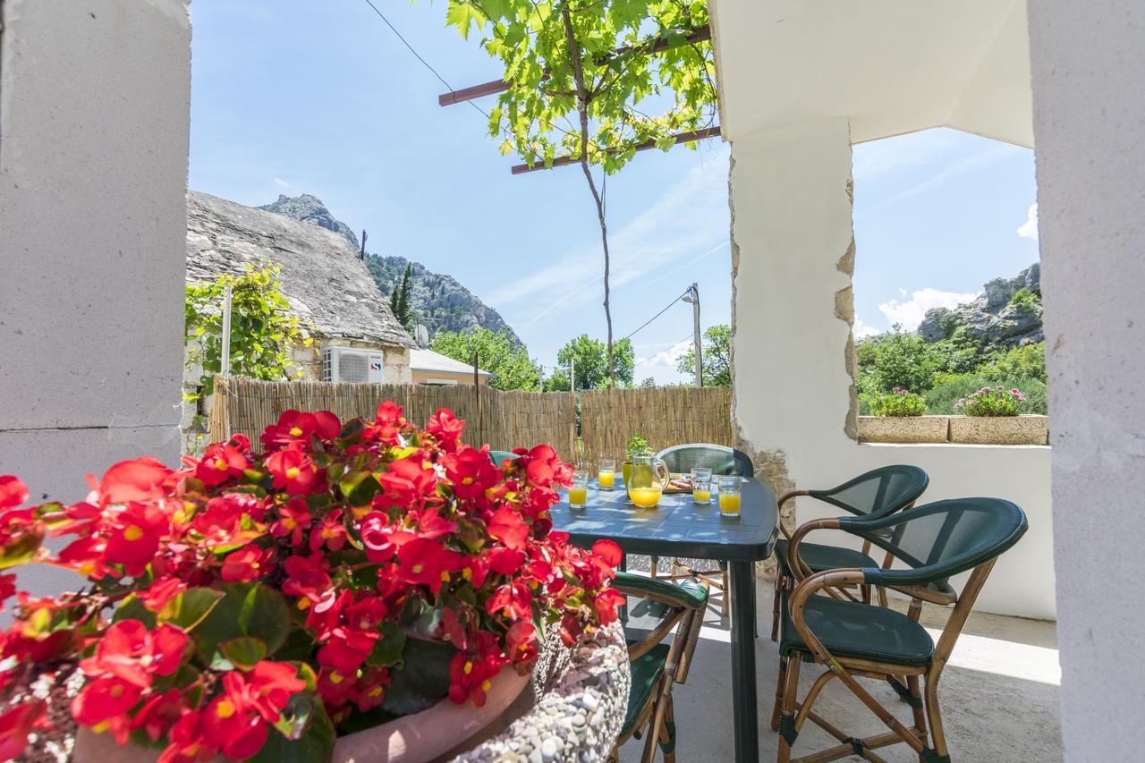 Apartment Petea Omiš Dış mekan fotoğraf